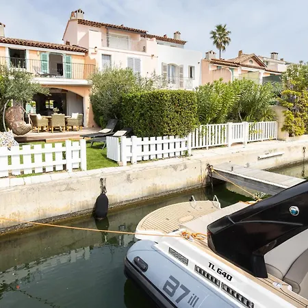 Villa Maison Avec Amarre De 13 M - Golf De Saint Tropez - Port Iii